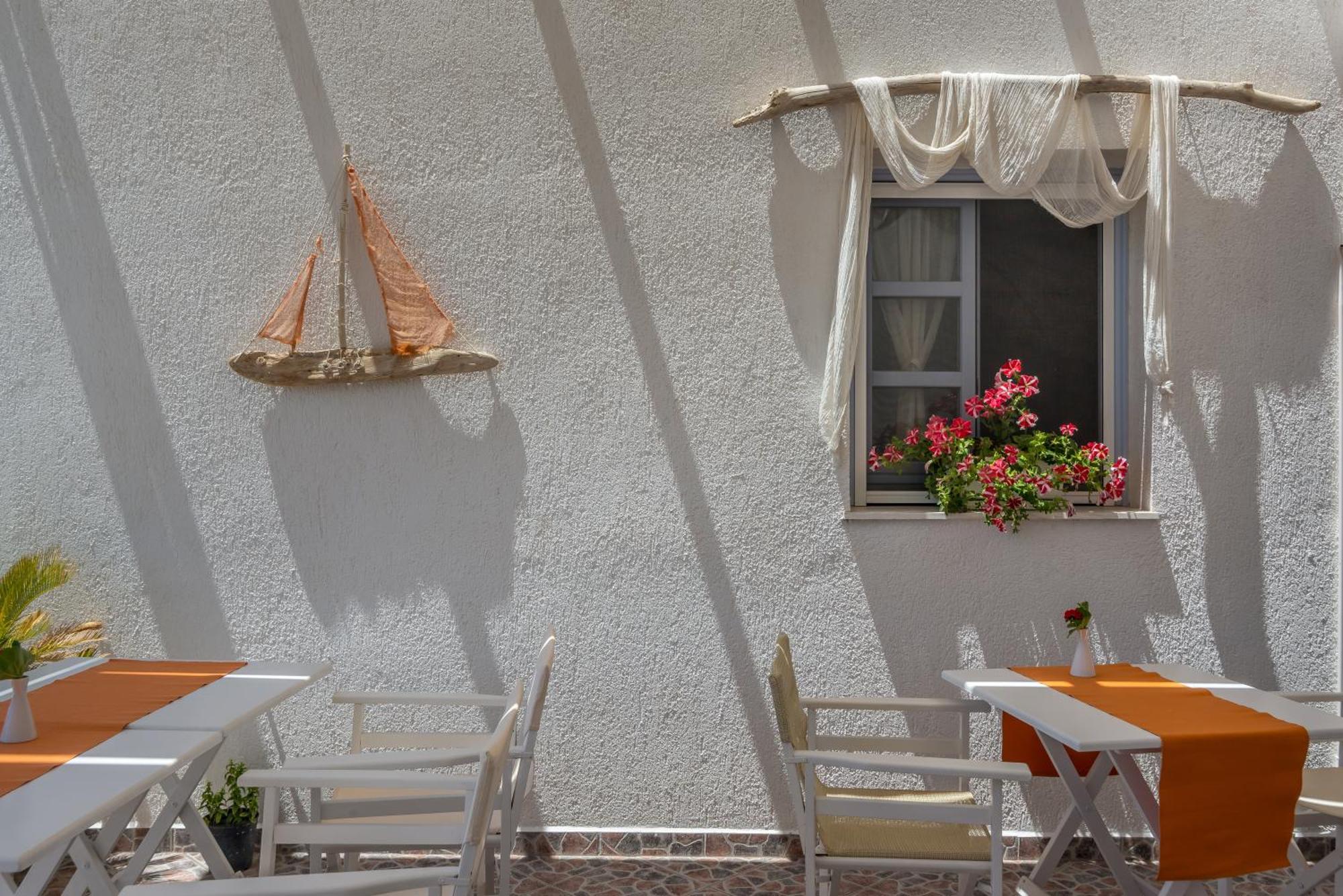 Aeolis Hotel Adámas Extérieur photo