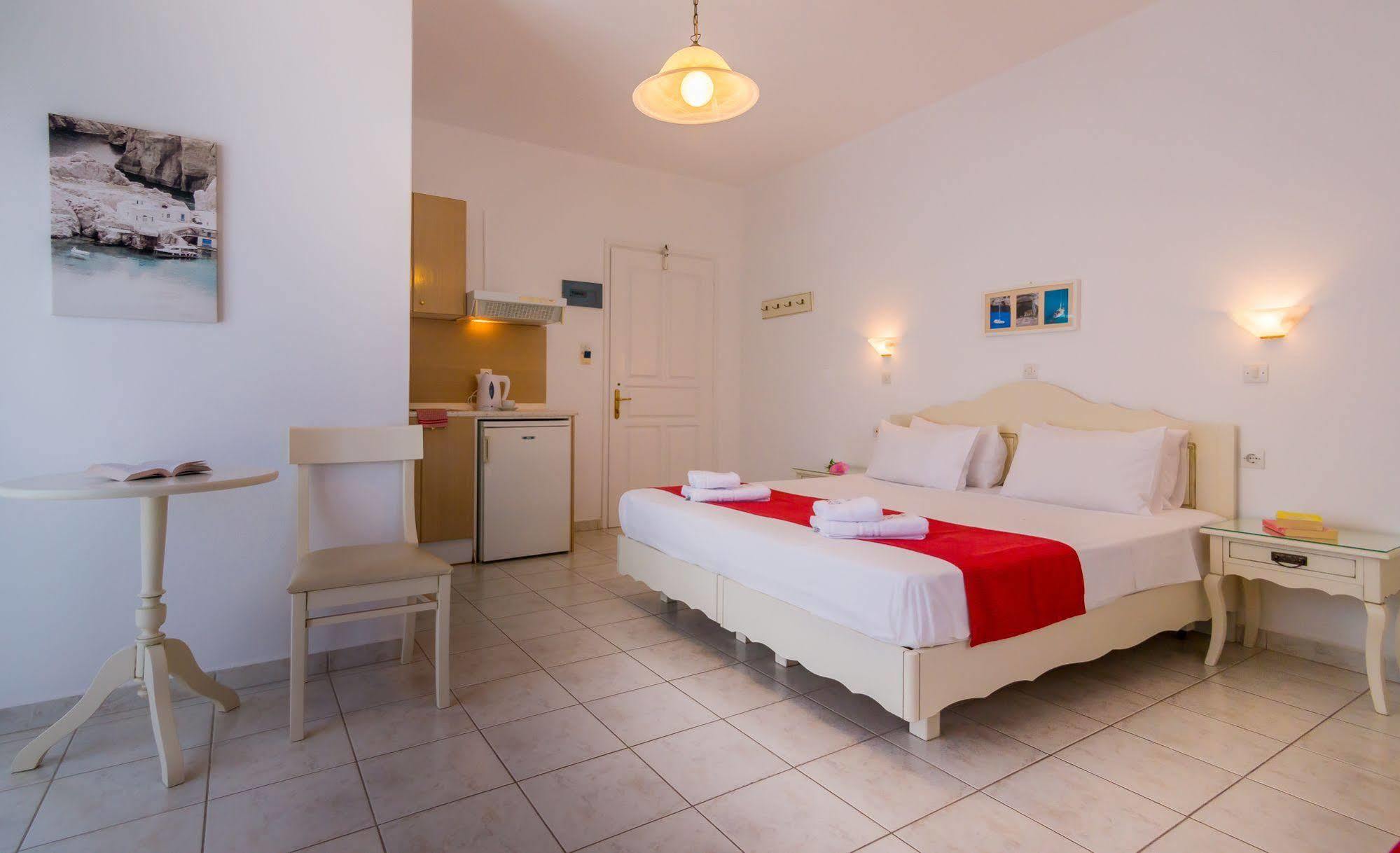 Aeolis Hotel Adámas Extérieur photo